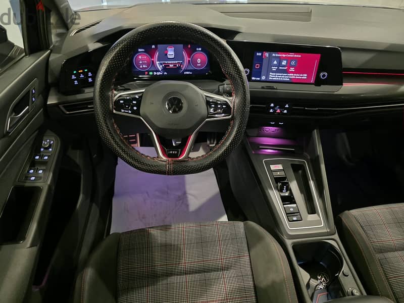 Volkswagen Golf GTI 2021 13