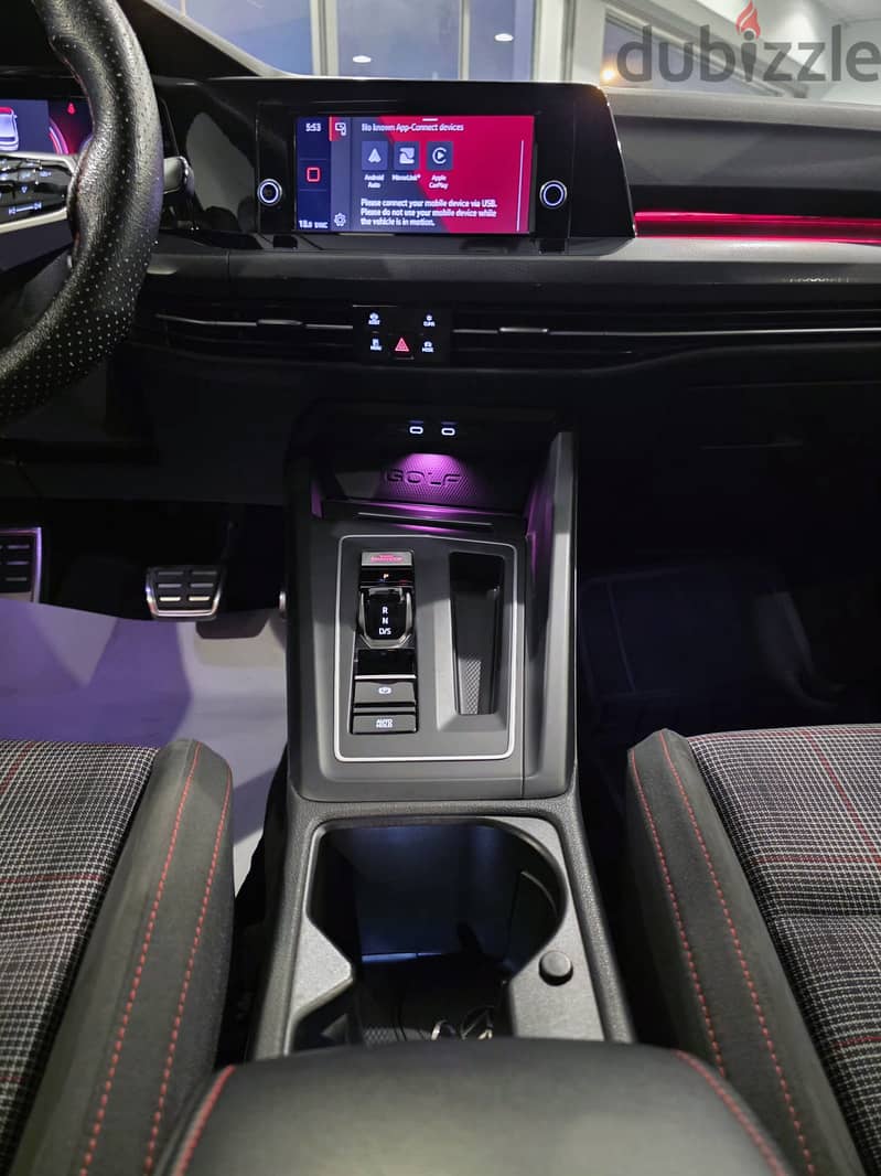 Volkswagen Golf GTI 2021 14