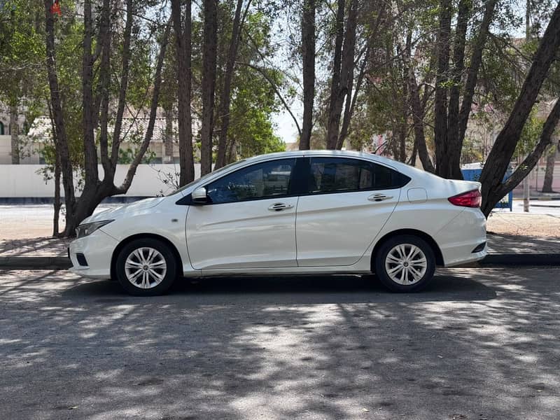 HONDA CITY 2019 MODEL WITH WELL-MAINTAINED CONDITION 2