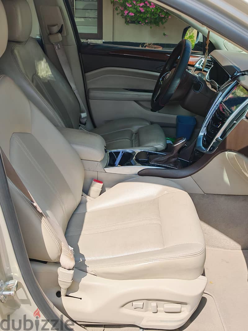 Stunning 2016 Cadillac SRX4 Luxury Crossover (3.6L V6) 7