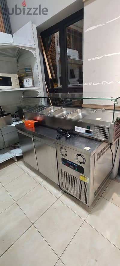 معدات مطاعم ومقاهي بحالة ممتازة  restaurant equipment for sale