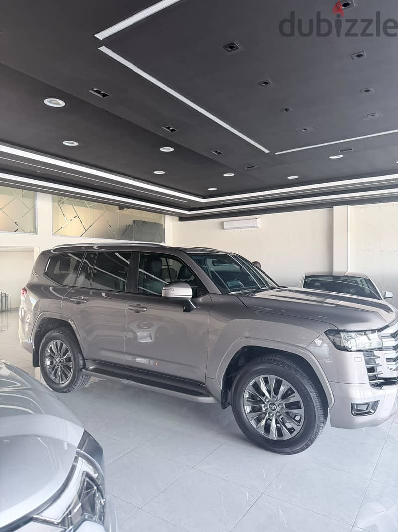 Toyota Land Cruiser 2022 4