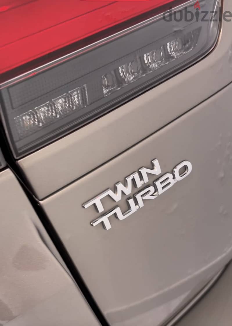 Toyota Land Cruiser 2022 10