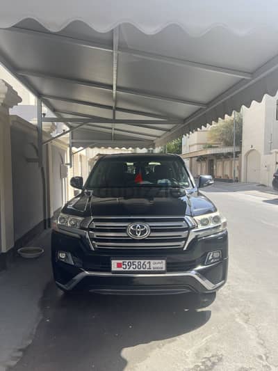 Toyota Land Cruiser GXR V8 2017