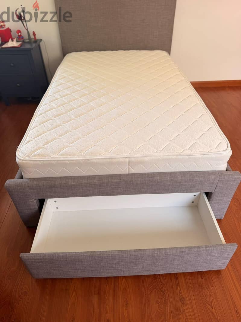 Bed & Mattress for sale 3