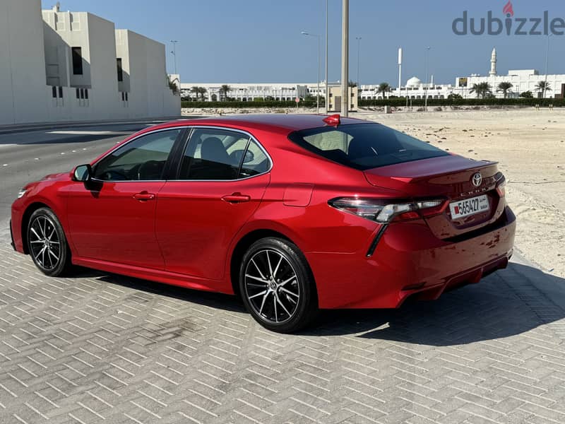 Toyota Camry 2021 8
