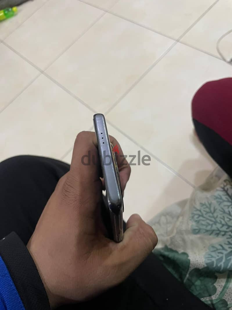 Honor 9C 4