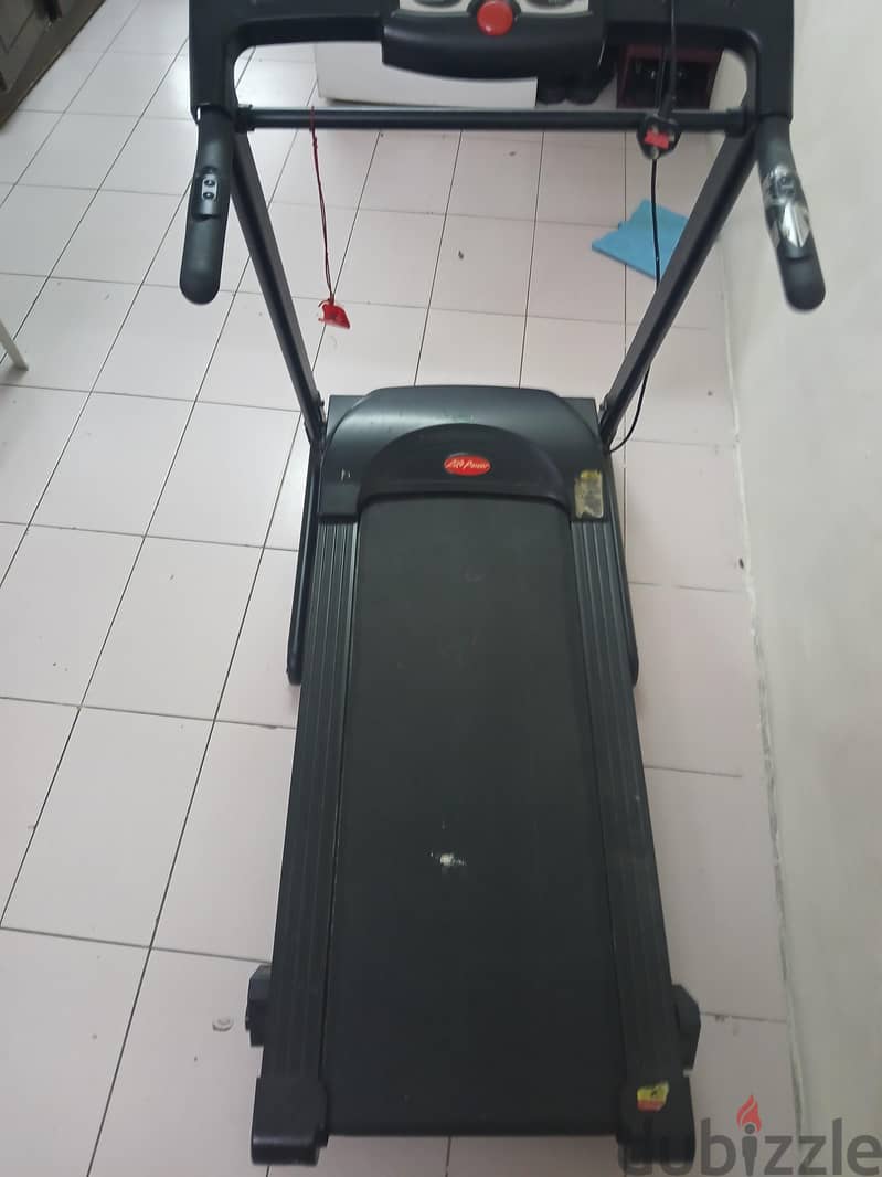 Running machine 1