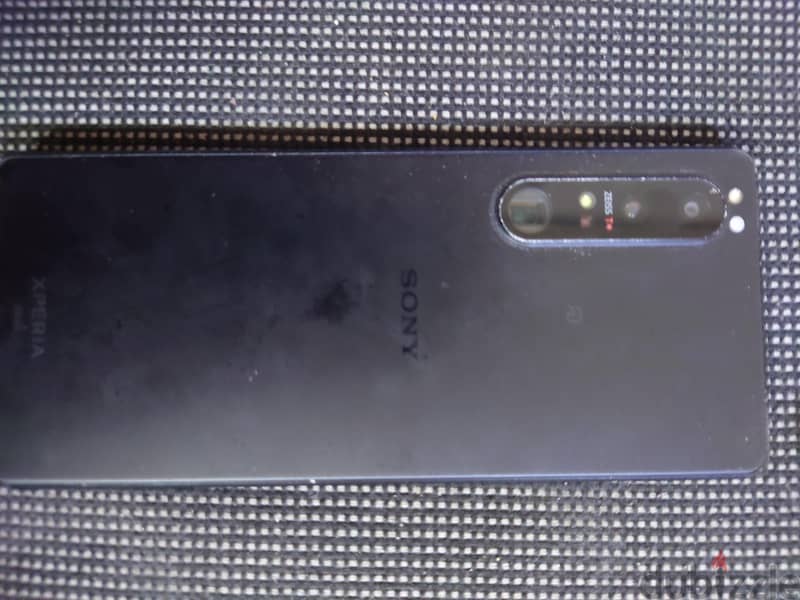 Sony XA1 1