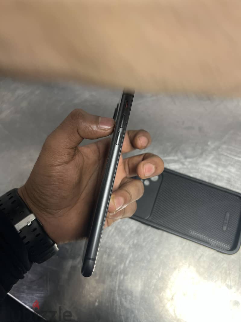 Apple - iPhone 11 2