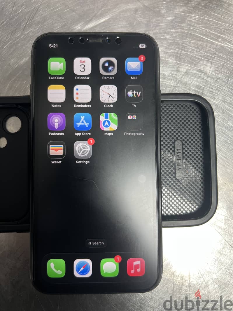Apple - iPhone 11 3
