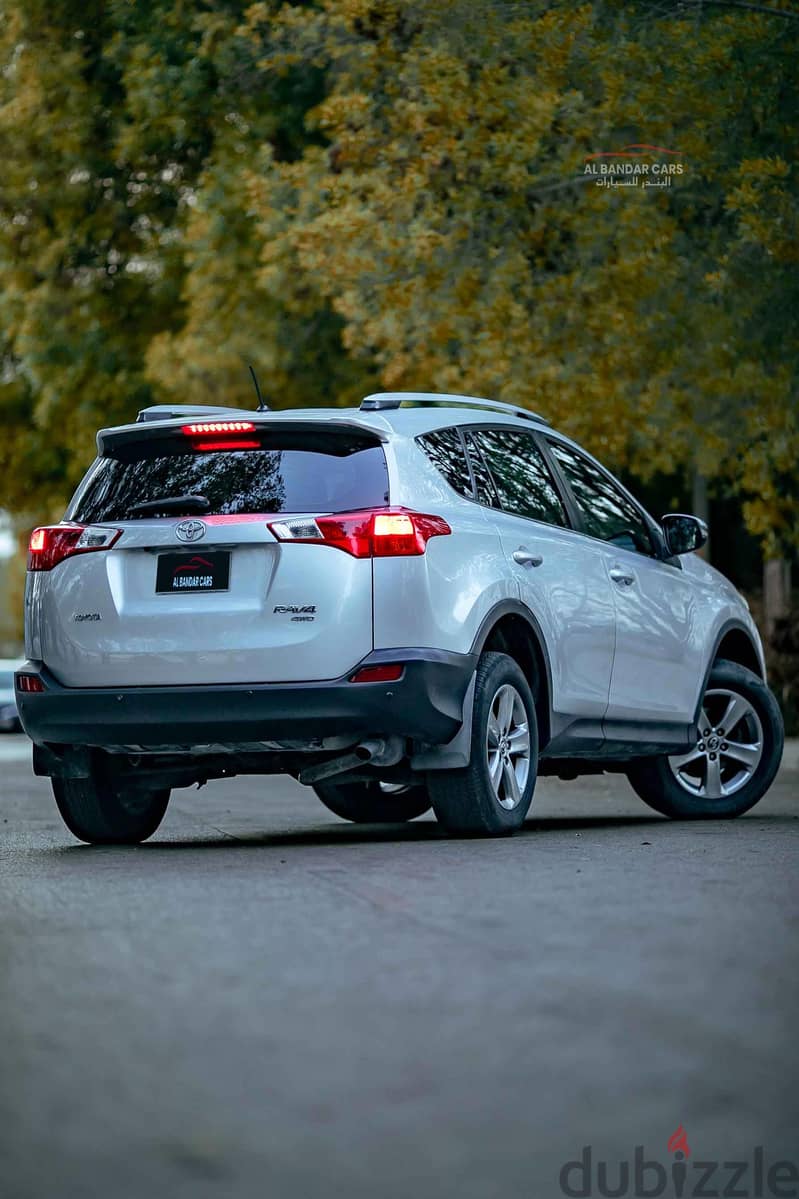 Toyota RAV4 2015 Silver | Bahrain Spec | BD 4,850 Neg. 4