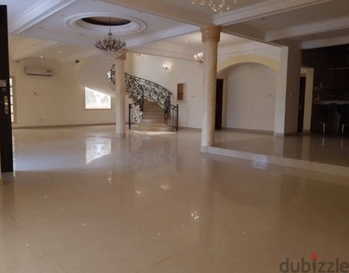 Big villa for sale in Town 6