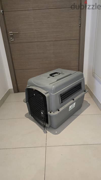 Sky kennel ultra for air travel ( never used)