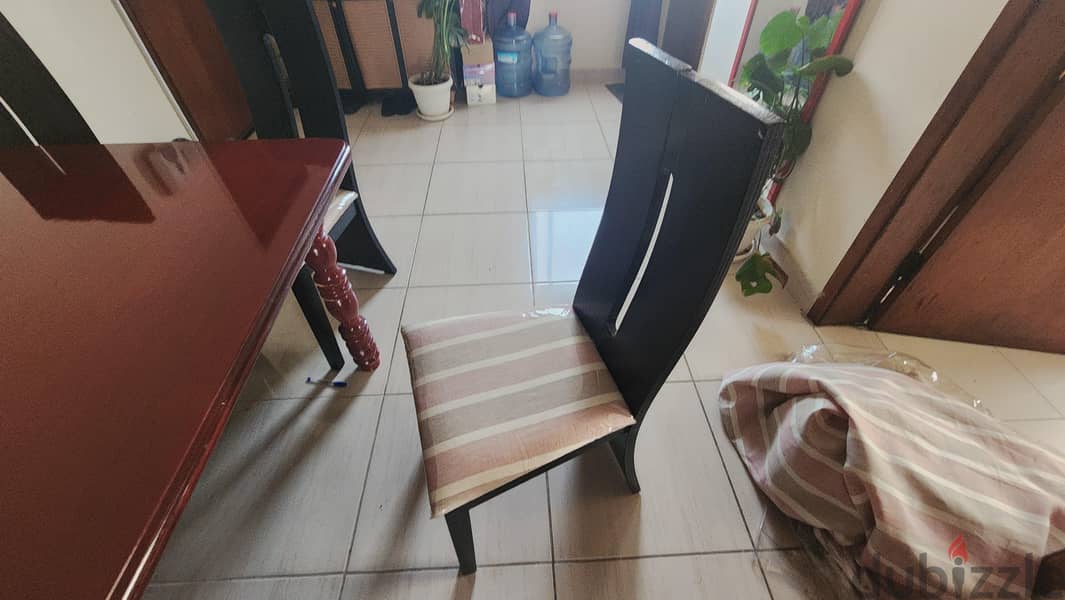 6 Seater Dining large size Table + 6 Chairs in Excellent condition 3