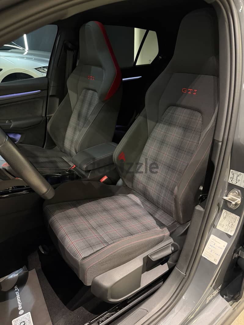 Volkswagen GTI 4