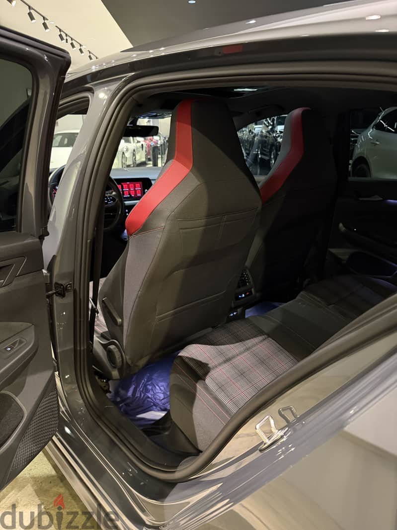 Volkswagen GTI 5