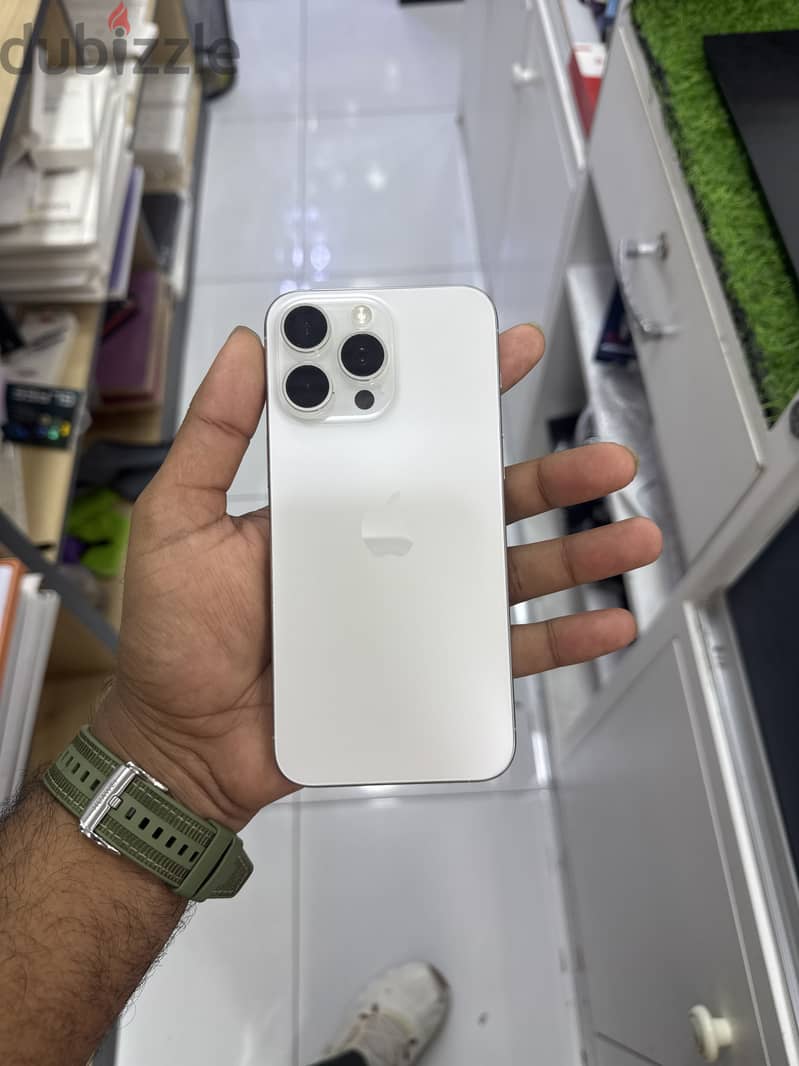 iPhone 15promax 256gb silver 1
