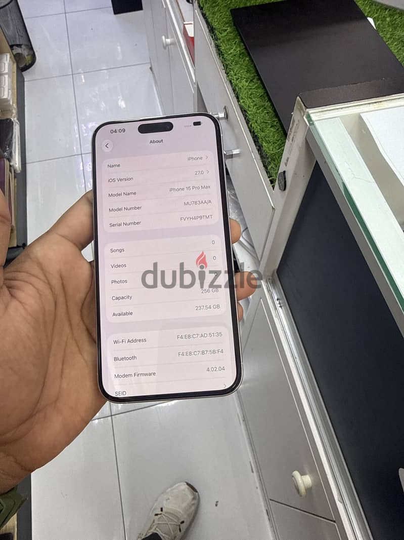 iPhone 15promax 256gb silver 5