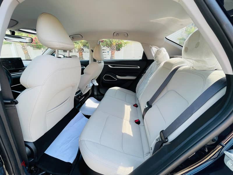 Geely Emgrand  2025 accident free car 5