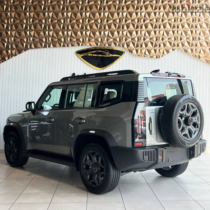 JETOUR T2 2026 GREY 5