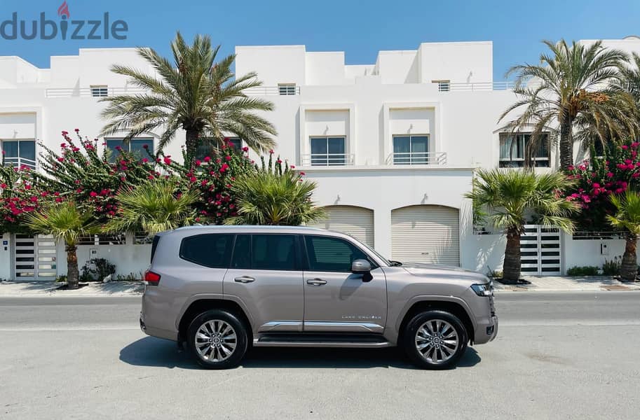 Toyota Land Cruiser 2026 brand new 4