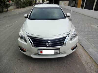 Nissan Altima SV 2.5 L White 2014 Well Maintained Urgent Sale#39969346
