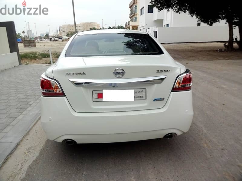 Nissan Altima SV 2.5 L White 2014 Well Maintained Urgent Sale#39969346 1