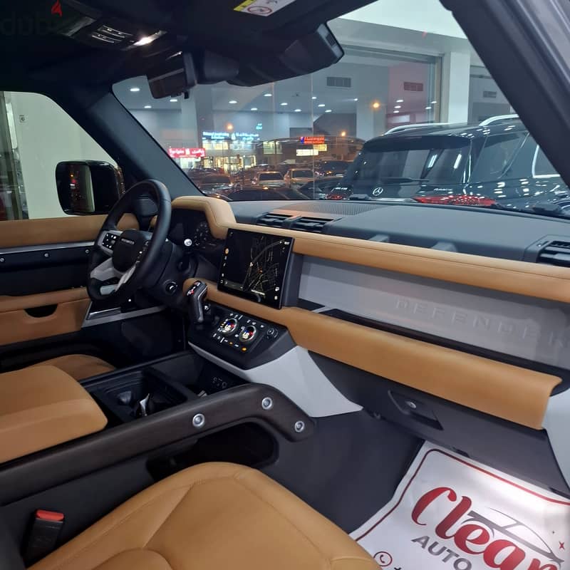 Land Rover Defender 110 HSE 2024 5
