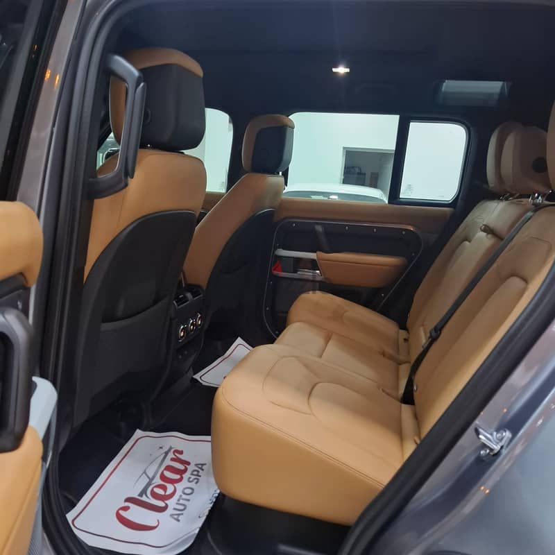 Land Rover Defender 110 HSE 2024 7