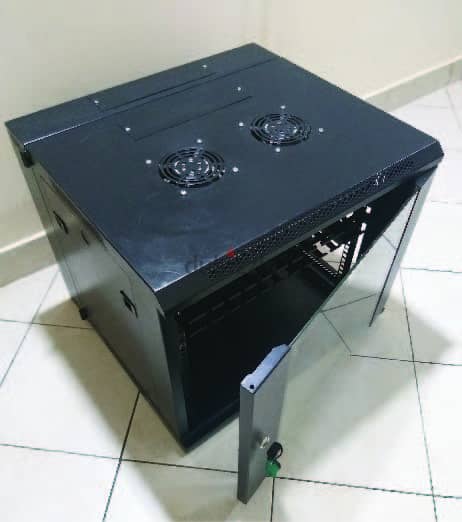 9 U Wall Mount Rack Cabinet for DVR/ NVR – Secure Server Cabinet 2
