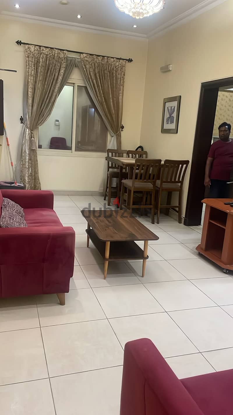 شقة مفروشة للإيجار في البسيتين Furnished flat for rent in Busaiteen 3