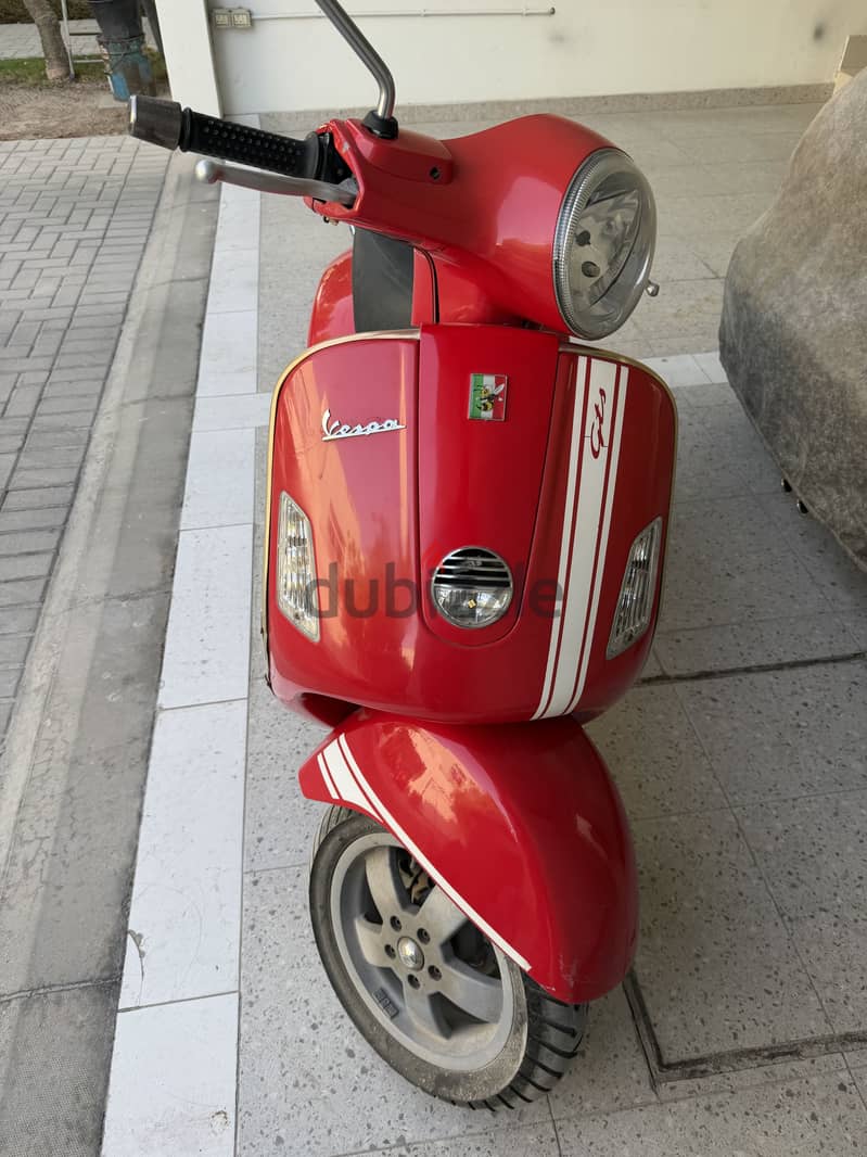Vespa GTS 125 E3 2007-2010 فيسبا جي تي إس ١٢٥ 1