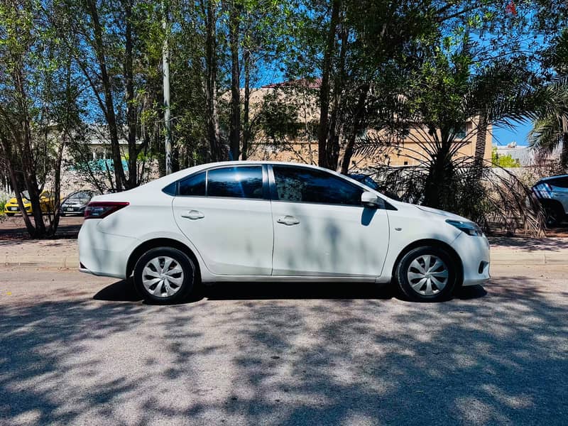 TOYOTA YARIS 1.5L  2016 MODEL WITH WELL-MAINTAINED CAR CONDITIONS 2