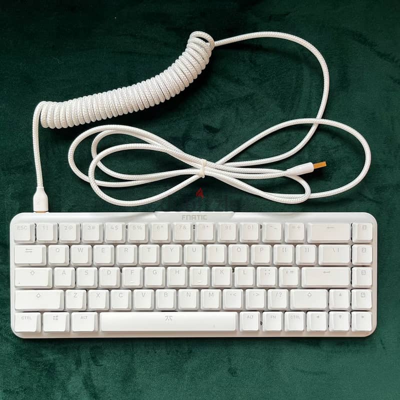 Fnatic STREAK65 LP Gaming Keyboard - White 1
