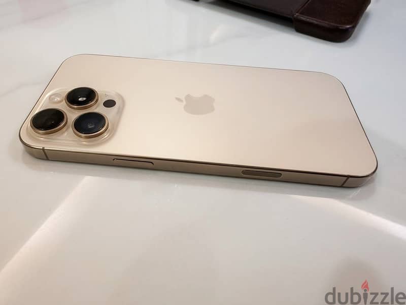 Apple - iPhone 16 Pro Max 4