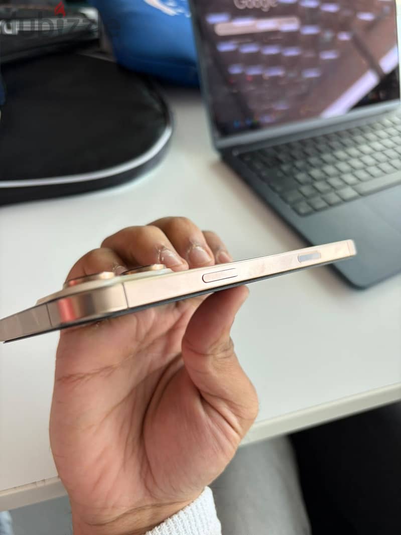 Apple - iPhone 16 Pro Max 5