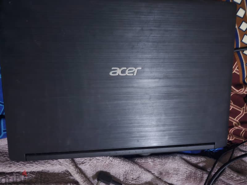 Acer used  laptop 4 gb ram with 1TB internal memory. 1