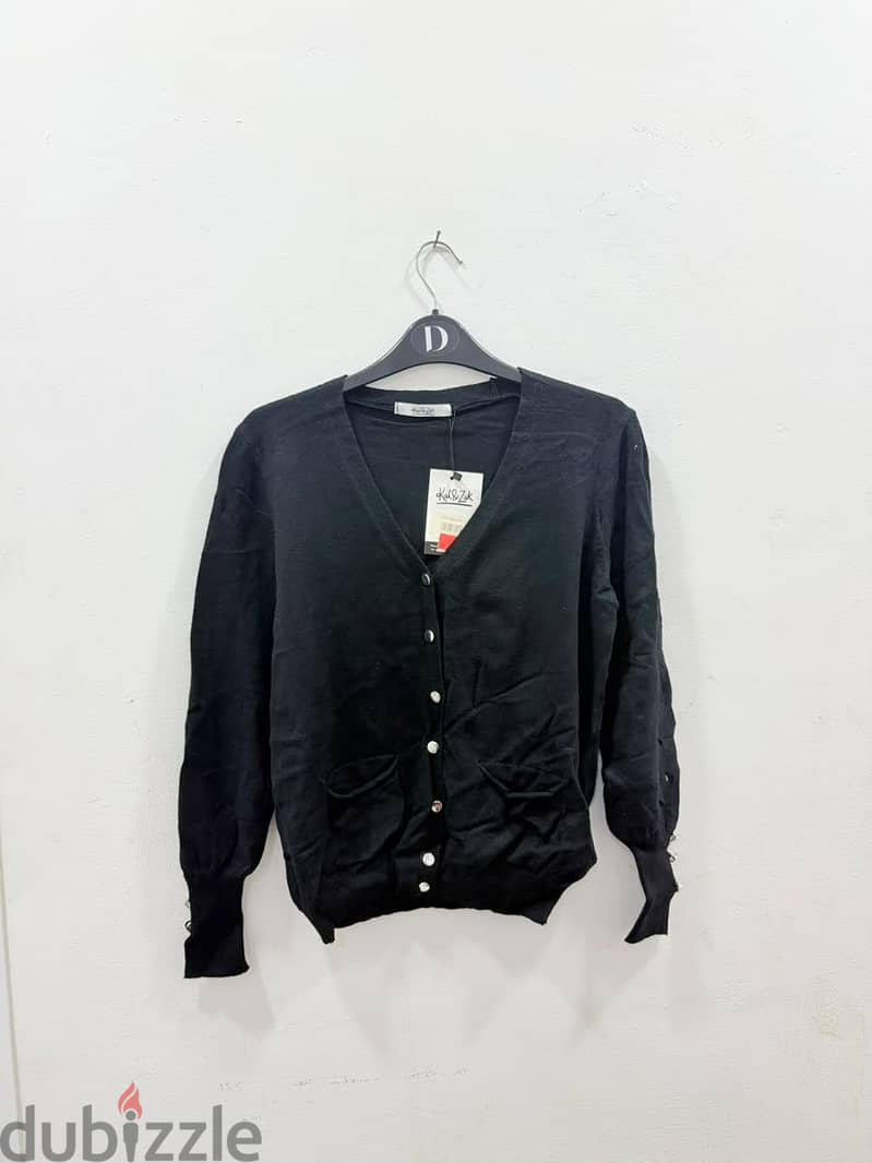  NEW CLOTHES FOR SALE – BULK QUANTITY AVAILABLE!  1