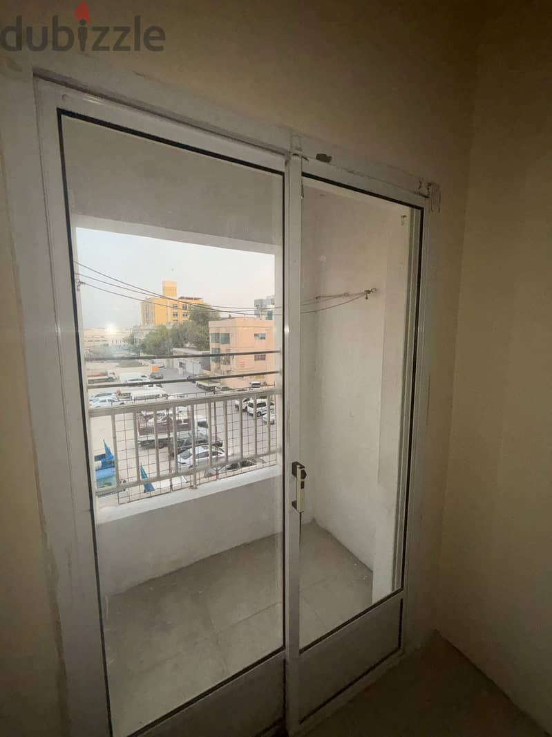 Flat for rent in Salmaniya, Near Salmaniya Hospital/ شقة للايجار 4
