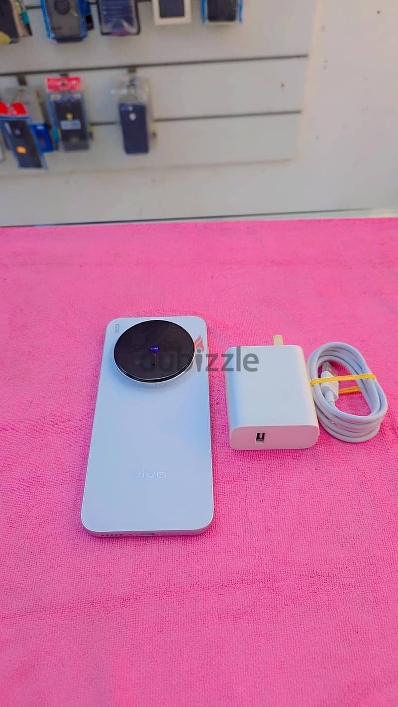 Vivo X300 Pro 256GB 12GB RAM 1