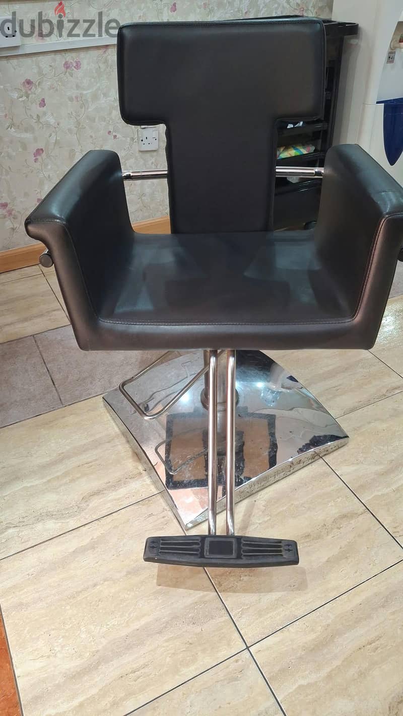 salon item for sale 4