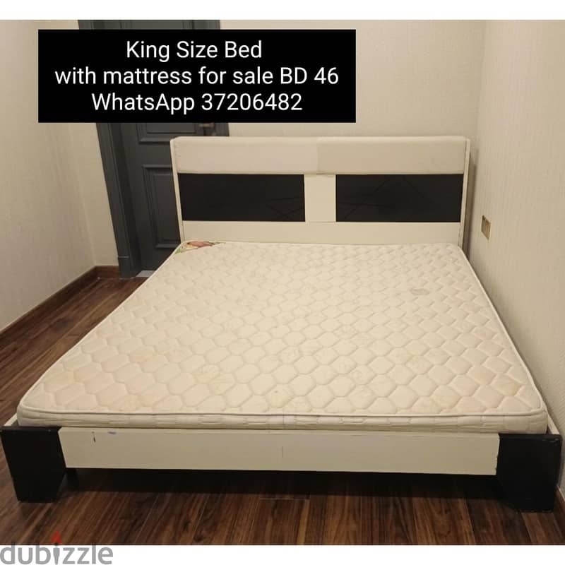 Cebter table and other items for sale with Delivery fixing 16