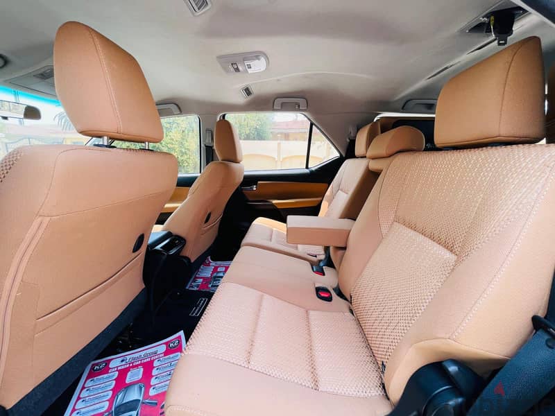 Toyota Fortuner 2022 model full agency for sale 9