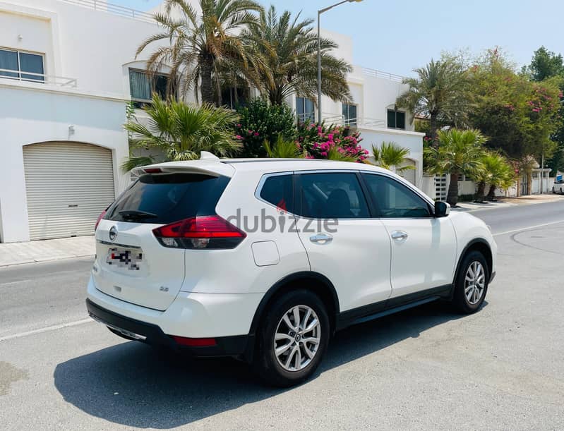 Nissan X-Trail 2020 model Excellent condition for sale. . . 8