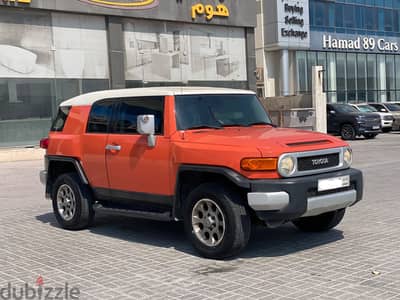 Toyota FJ Cruiser 2013 Orange