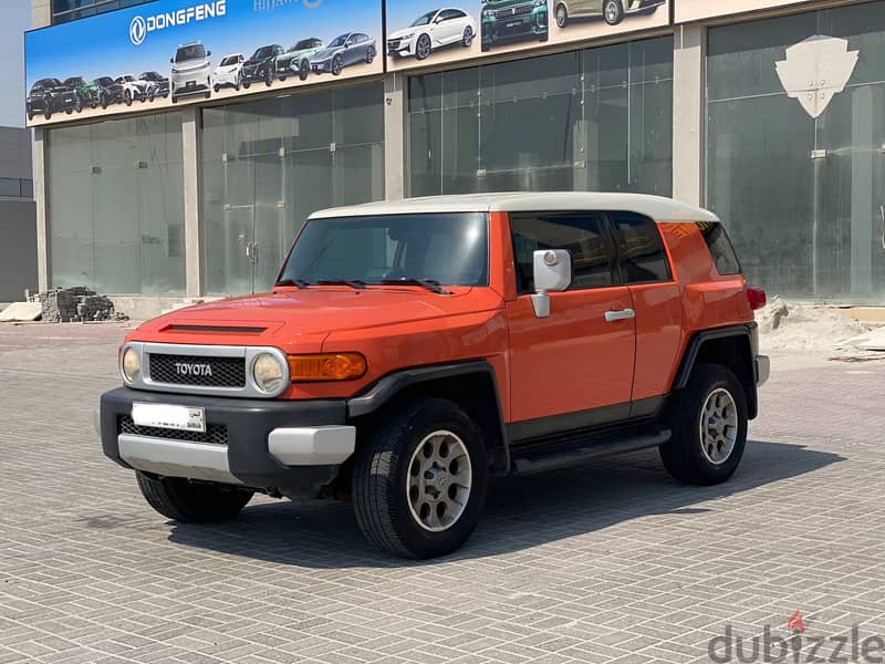 Toyota FJ Cruiser 2013 Orange 1