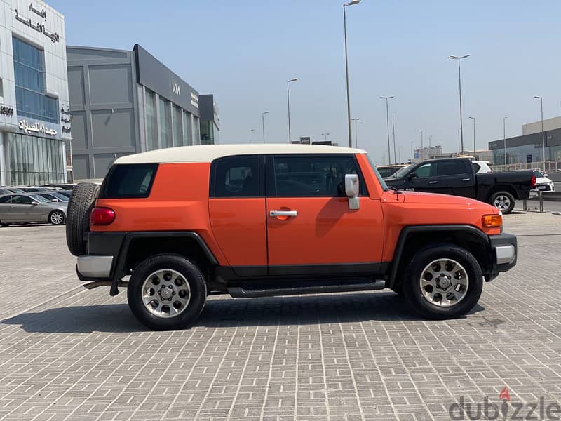 Toyota FJ Cruiser 2013 Orange 3