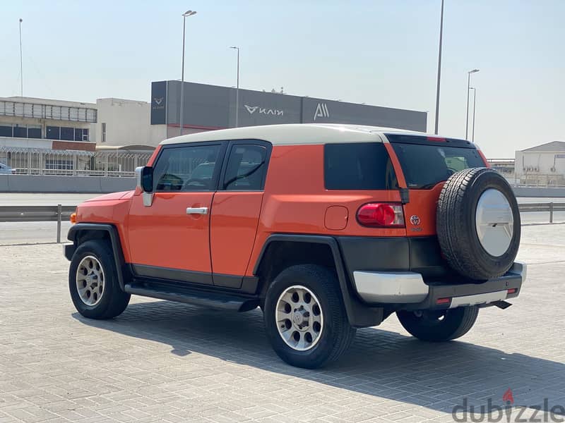 Toyota FJ Cruiser 2013 Orange 7