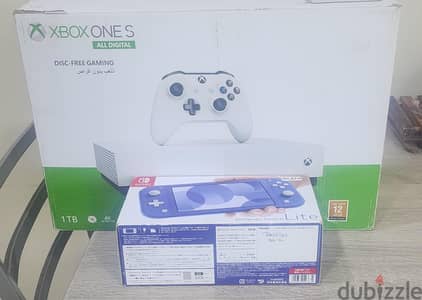 Xbox one S Digital and Nintendo Switch Lite